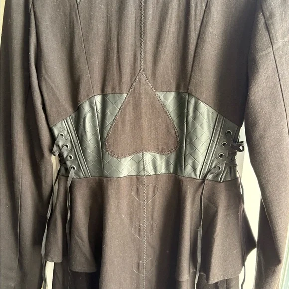 Hot Topic Alice Through The Looking Glass trench coat, no flaws, worn once - Picture 7 of 10